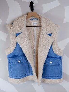 Avec Les Filles Sherpa Trimmed Trucker Vest | L